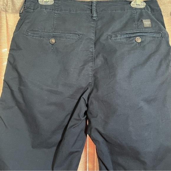 American Eagle 12” Longer Length Lived In Khaki Short in Navy Size 28 - Picture 11 of 12